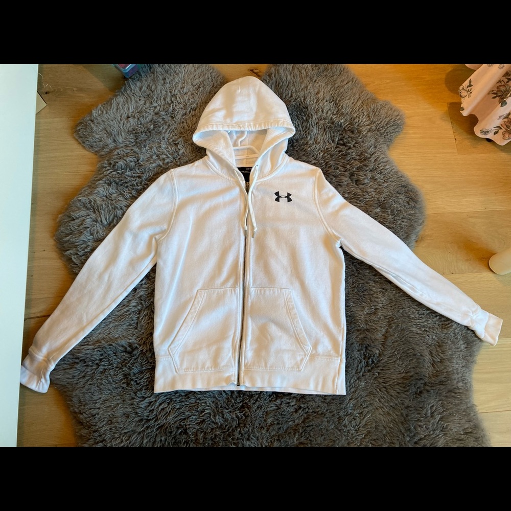 UnderArmour sweater